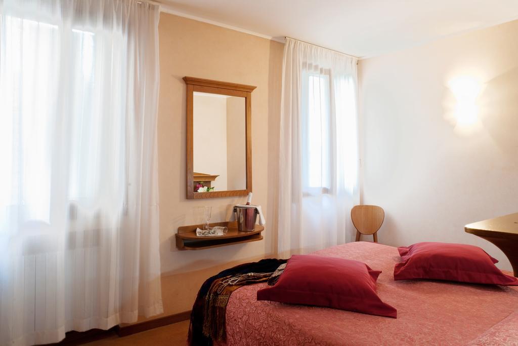 Hotel Hs Venecia Exterior foto